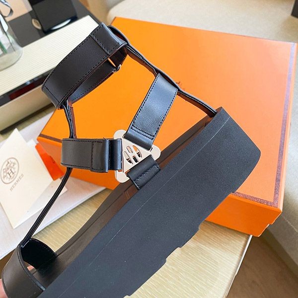 夏のお出かけに♪テクノ サンダル コピー【エルメス】Enid Sandal H221033Z02360N級品